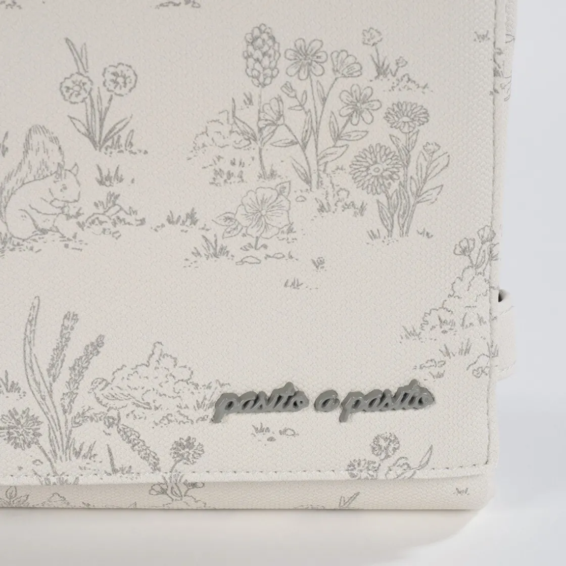 cambiador_pasito_a_pasito_3-1.webp Discount Cambiador Toile de Jouy Cream Cambiadores