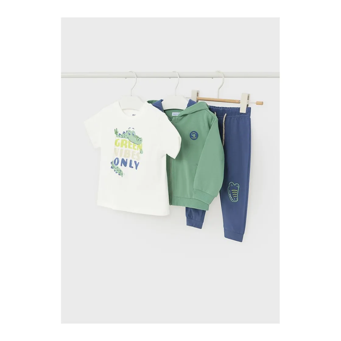 chandal__piezas_play_mayo_0.webp Fashion Chandal 3 piezas Play Conjuntos