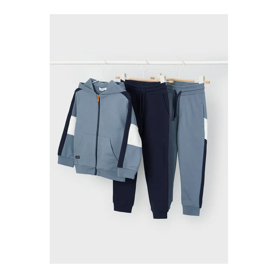 chandal__pzas_otoman_mayo_1.webp Discount Chandal 2 pzas. Otoman Conjuntos