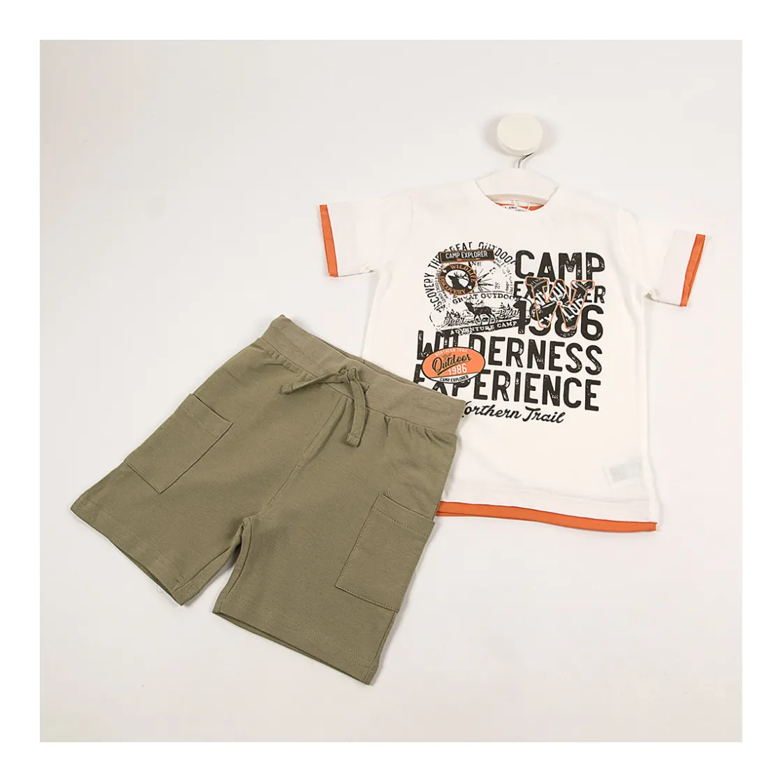 conjunto_camiseta_y_bermu_1-3.webp Fashion Conjunto camiseta y bermuda Camp Conjuntos