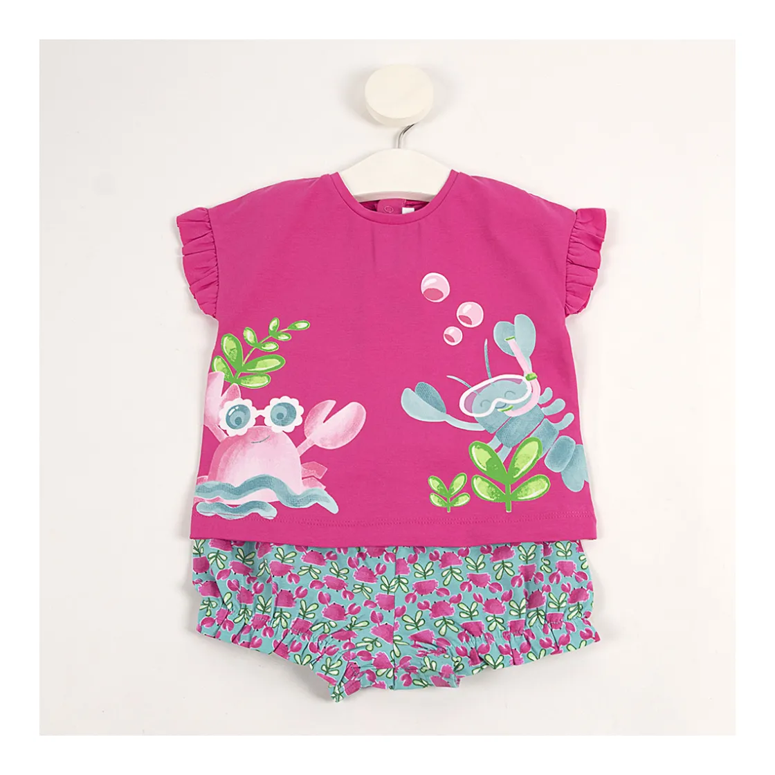 conjunto_shorts_con_camis_0.webp Outlet Conjunto shorts con camiseta Conjuntos
