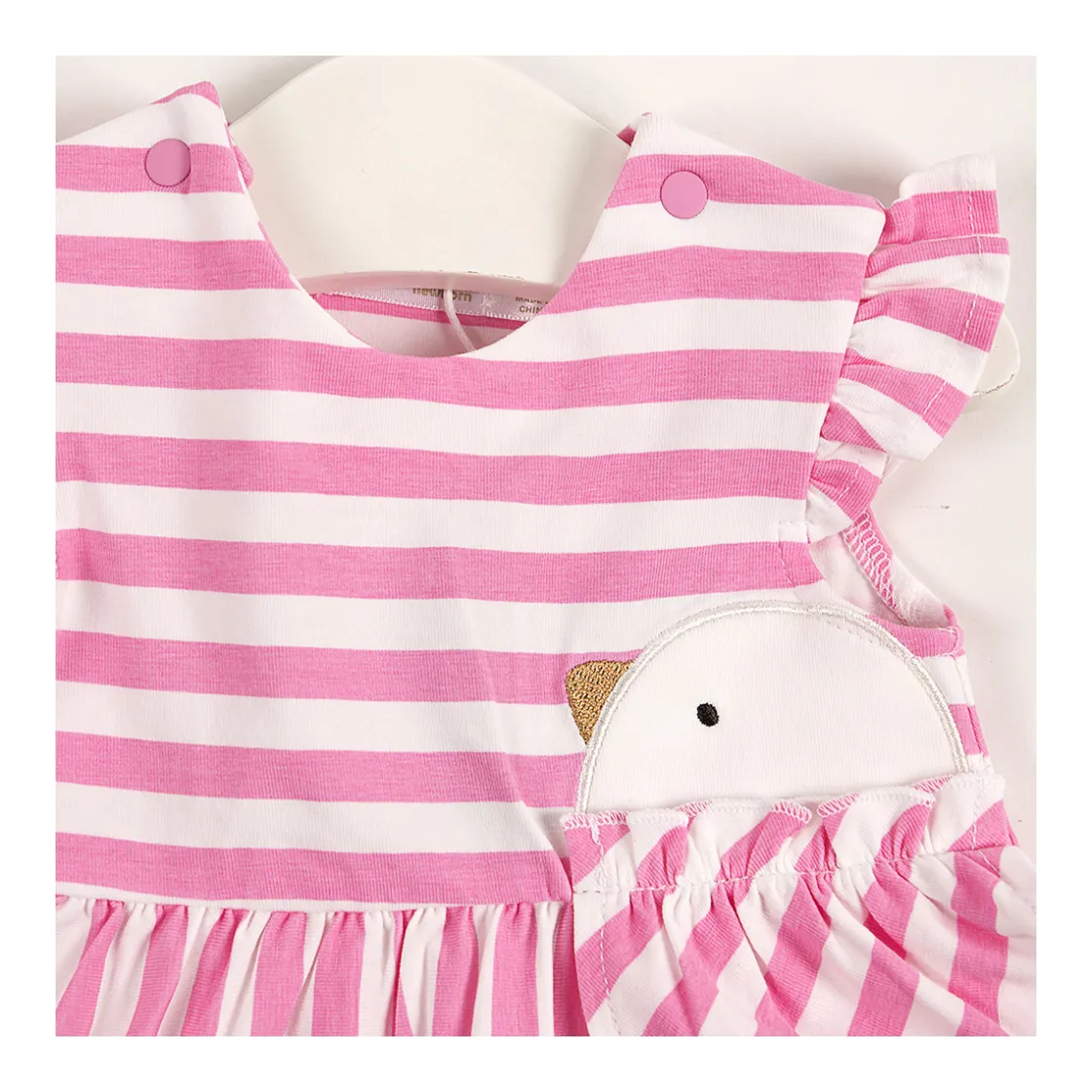 conjunto_shorts_con_camis_1-1.webp Hot Conjunto shorts con camiseta pollito Conjuntos