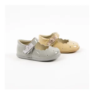 Sale Merceditas picado estrellas Calzado
